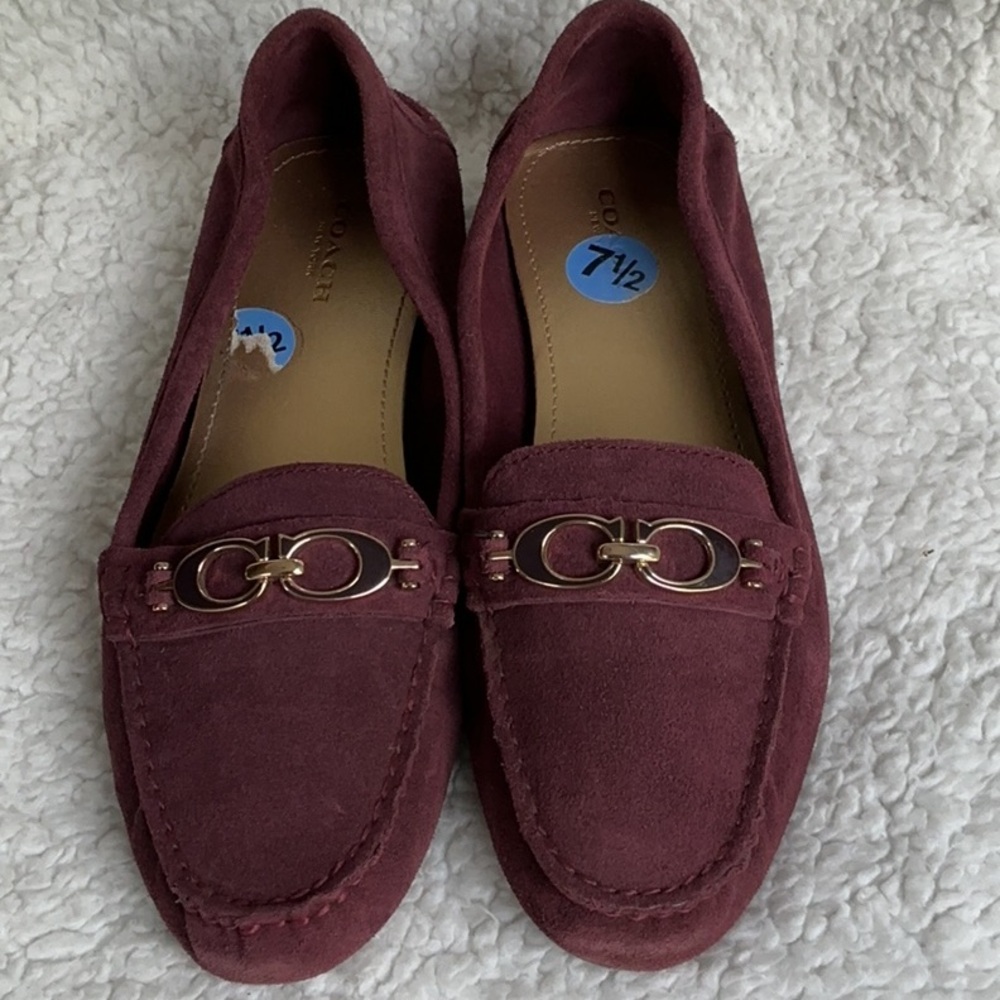 LIKE NEW Coach Fortunata Maroon Suede Flats with Metal Hardware Size 7.5
